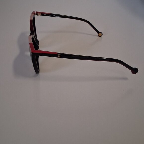 Carolina Herrera Sunglasses Brand New – SHE827 700Y (56/15/135) - Picture 2 of 5